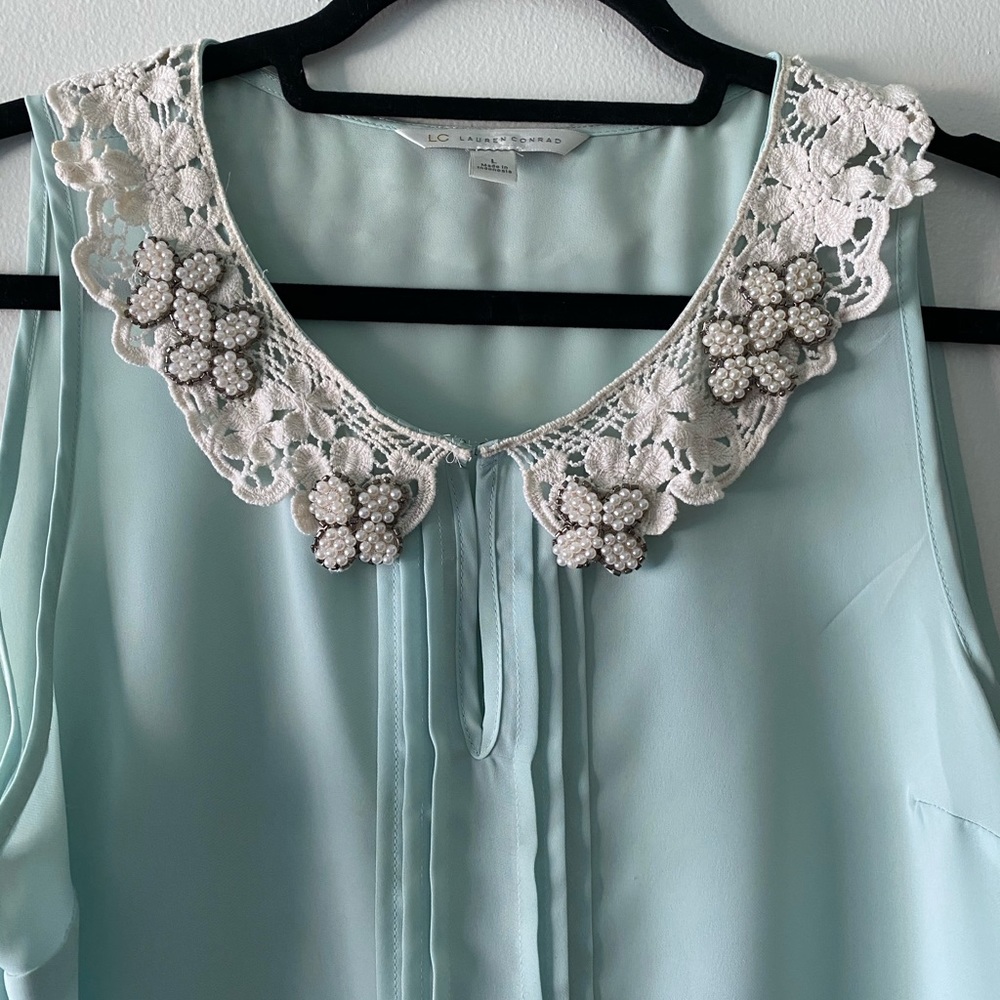 Lauren Conrad Peter Pan collar blouse